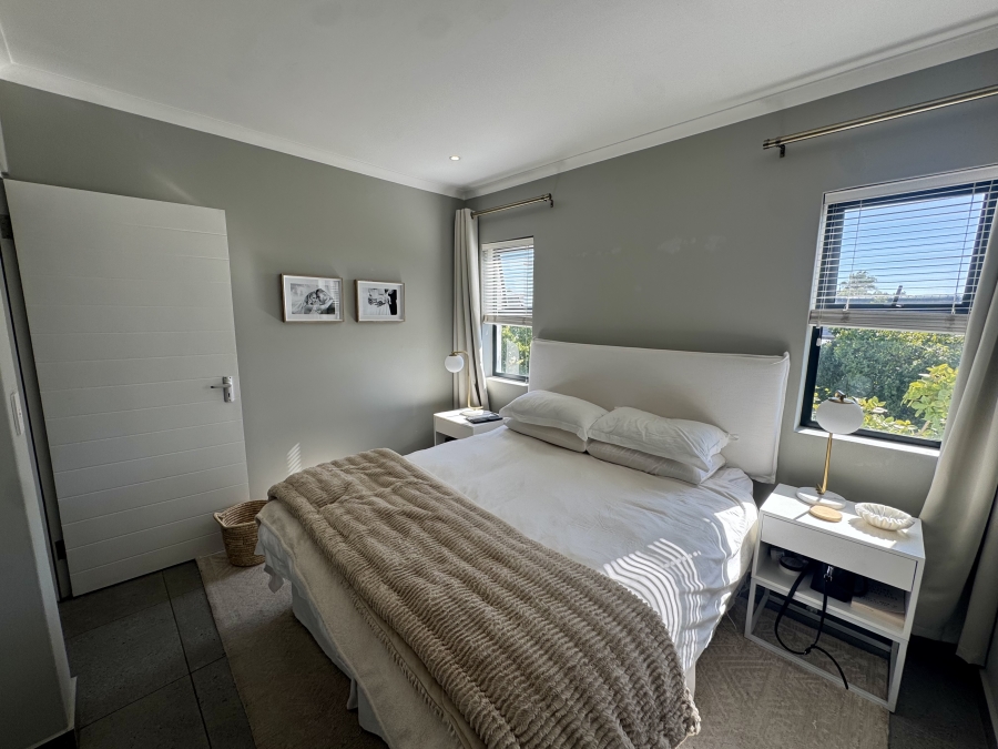 To Let 2 Bedroom Property for Rent in Royal Ascot Western Cape